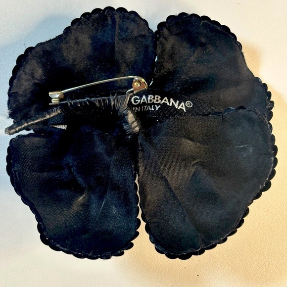 Dolce & Gabbana Brooch With Box - Picture 3 of 5